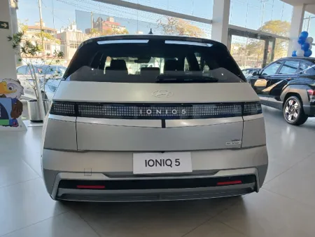 HYUNDAI IONIQ 84 KW ELÉTRICO SIGNATURE AWD
