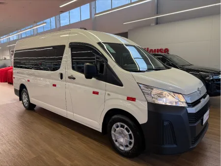TOYOTA HIACE 2.8 D-4D TURBO DIESEL MINIBUS 15+1 DX AUTOMÁTICO