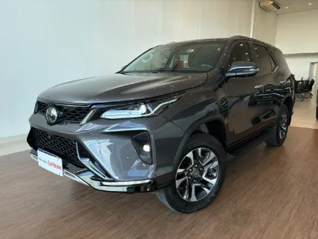 TOYOTA HILUX SW4 2.8 D-4D TURBO DIESEL SRX 4X4 AUTOMÁTICO