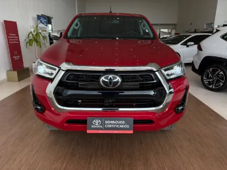 TOYOTA HILUX 2.8 D-4D TURBO DIESEL CD SRX 4X4 AUTOMÁTICO