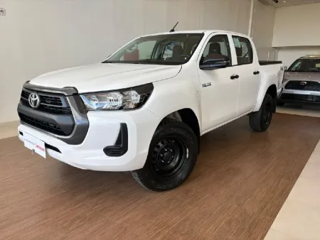TOYOTA HILUX 2.8 D-4D TURBO DIESEL CD POWER PACK 4X4 AUTOMATICO