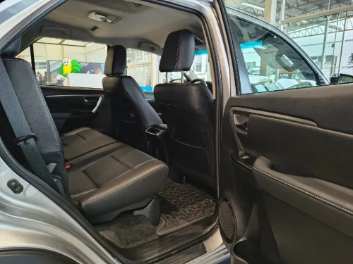 TOYOTA HILUX SW4 2024 - foto 9