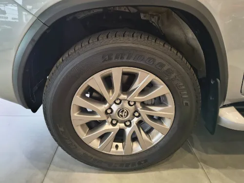 TOYOTA HILUX SW4 2024 - foto 21