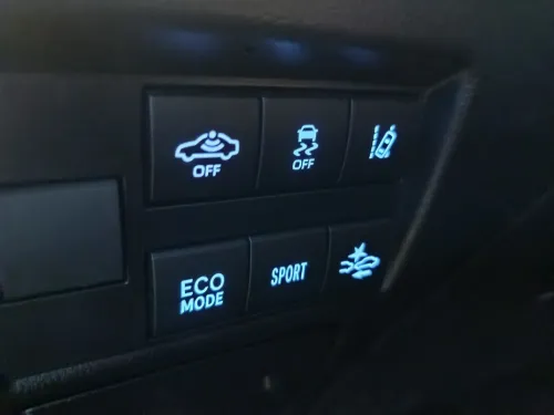 TOYOTA YARIS 2024 - foto 19