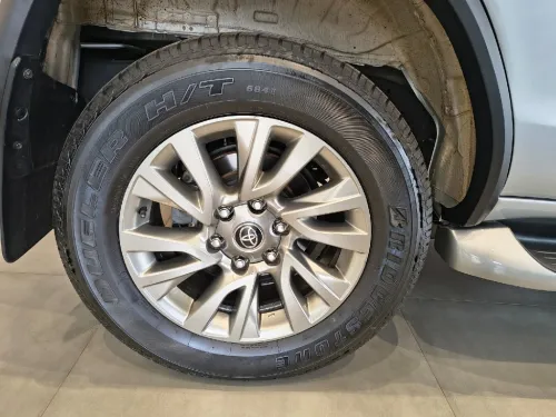 TOYOTA HILUX SW4 2024 - foto 19