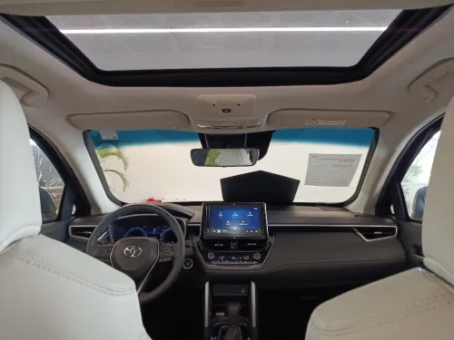 TOYOTA Corolla Cross 2025 - foto 8