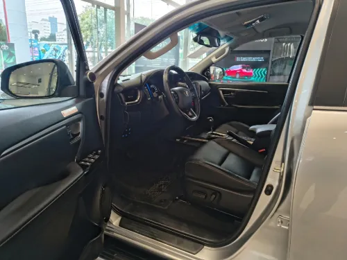 TOYOTA HILUX SW4 2024 - foto 6