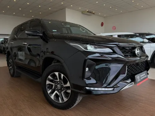 TOYOTA HILUX SW4 2024 - foto 3