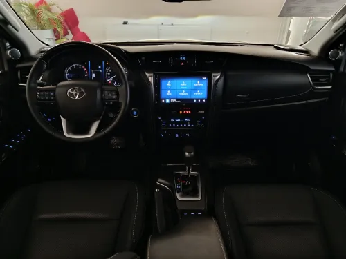 TOYOTA HILUX SW4 2024 - foto 9