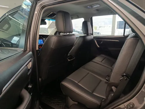 TOYOTA HILUX SW4 2024 - foto 8