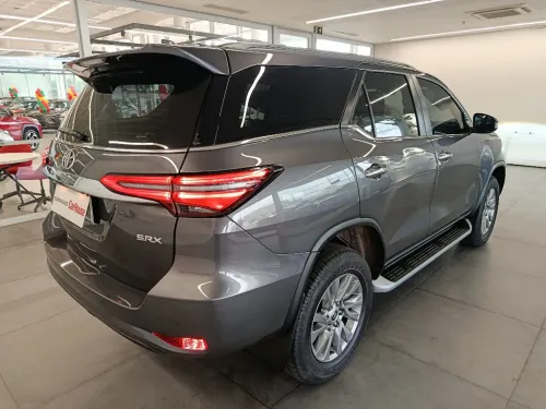 TOYOTA HILUX SW4 2024 - foto 4