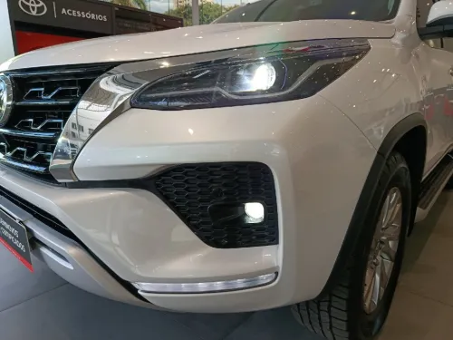 TOYOTA HILUX SW4 2024 - foto 19